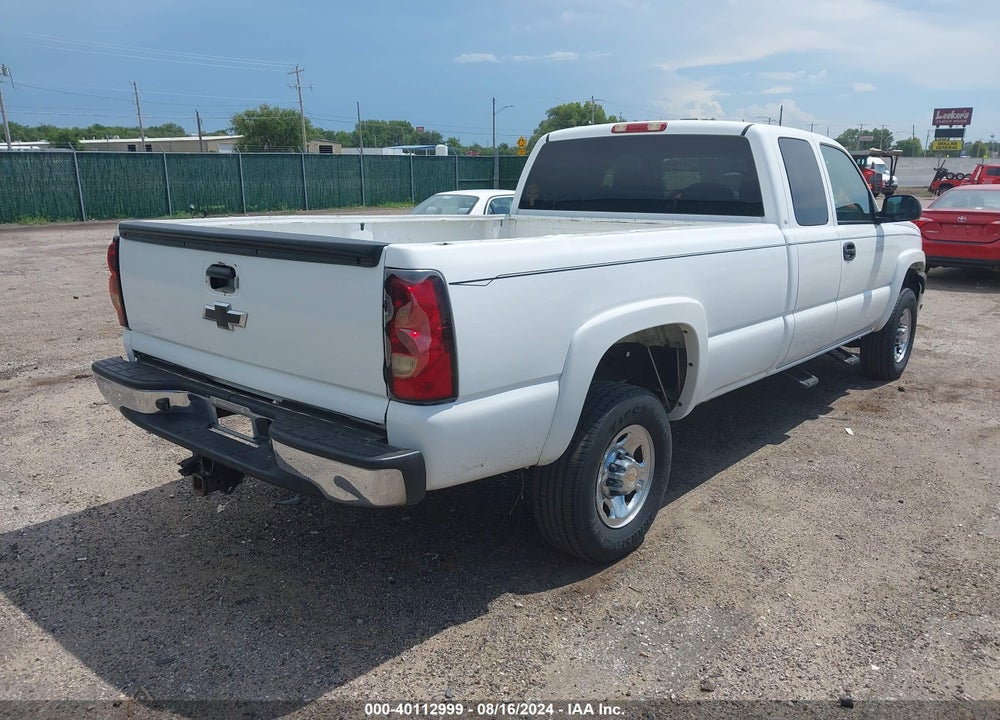 2005 CHEVROLET SILVERADO 2500HD LS VIN: 1GCHC29U75E114728