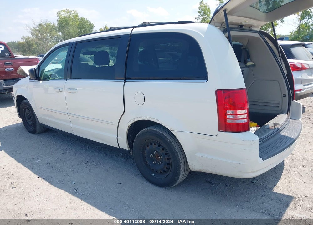 2010 CHRYSLER TOWN & COUNTRY LX VIN: 2A4RR4DE4AR375773