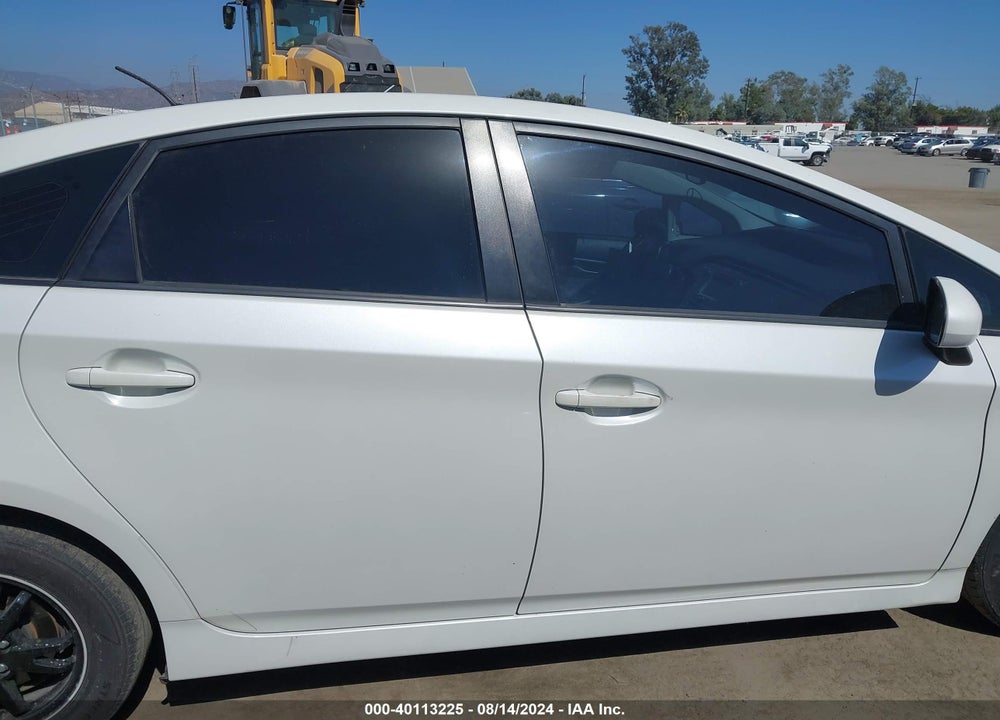 2015 TOYOTA PRIUS TWO VIN: JTDKN3DU4F0454298