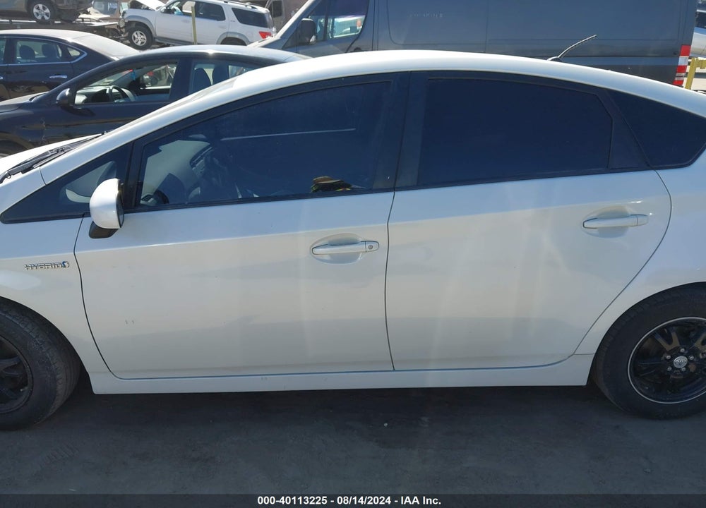 2015 TOYOTA PRIUS TWO VIN: JTDKN3DU4F0454298