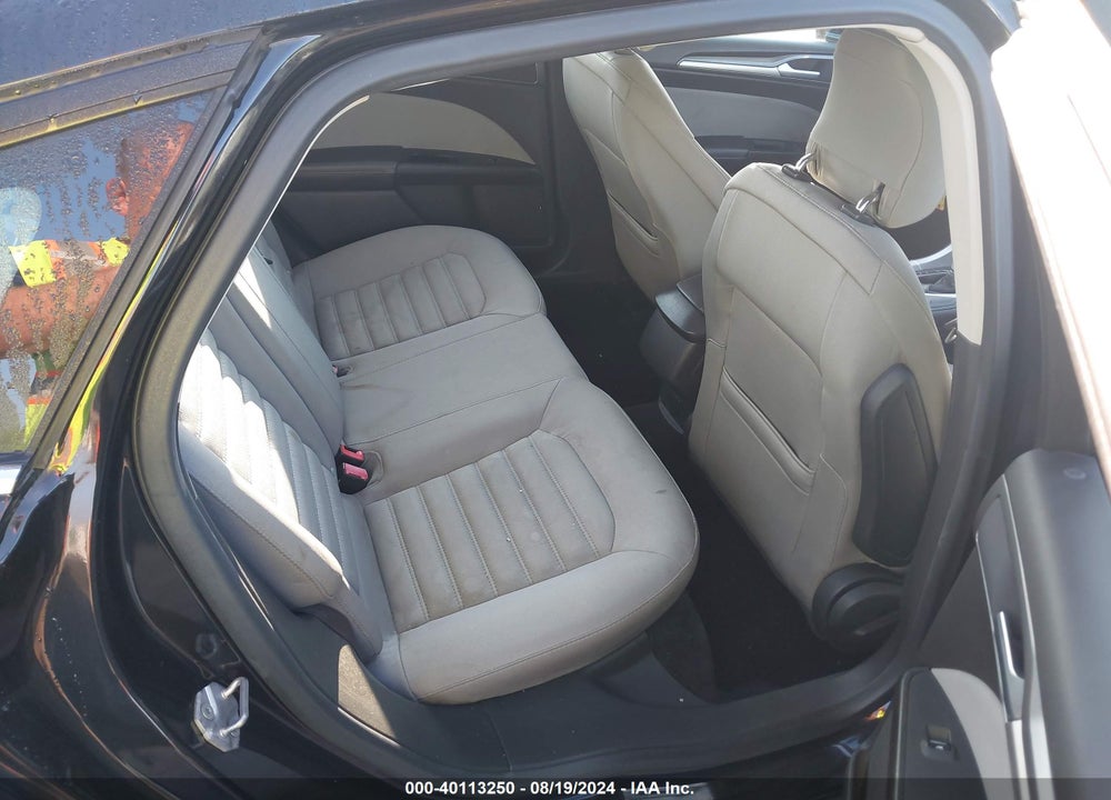 2014 FORD FUSION S VIN: 1FA6P0G78E5370315