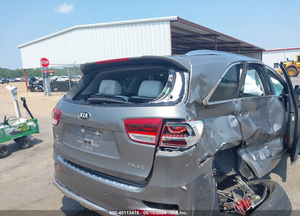 2018 KIA SORENTO 3.3L SX VIN: 5XYPK4A50JG397568