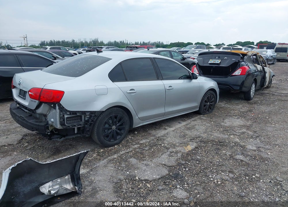 2011 VOLKSWAGEN JETTA 2.5L SE VIN: 3VWDX7AJ6BM349836