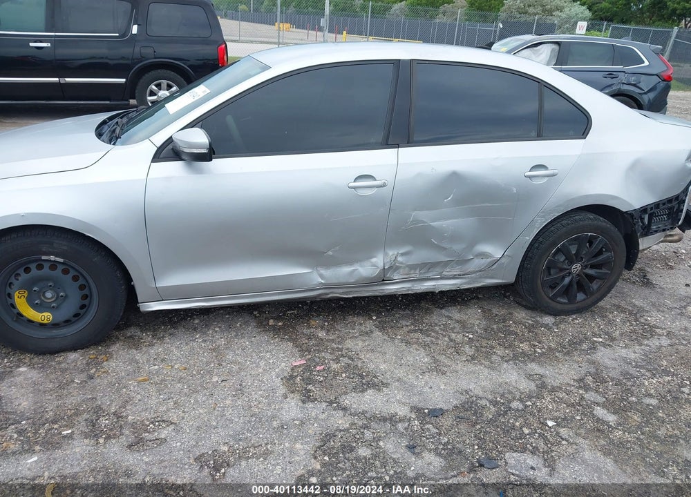 2011 VOLKSWAGEN JETTA 2.5L SE VIN: 3VWDX7AJ6BM349836