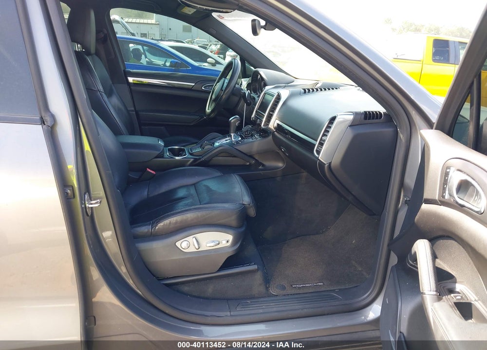 2013 PORSCHE CAYENNE VIN: WP1AA2A29DLA11627
