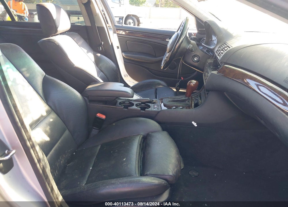 2002 BMW 330I VIN: WBAEV53492KM21738