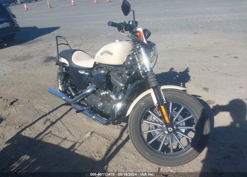 2014 HARLEY-DAVIDSON XL883 IRON 883 VIN: 1HD4LE235EC414165