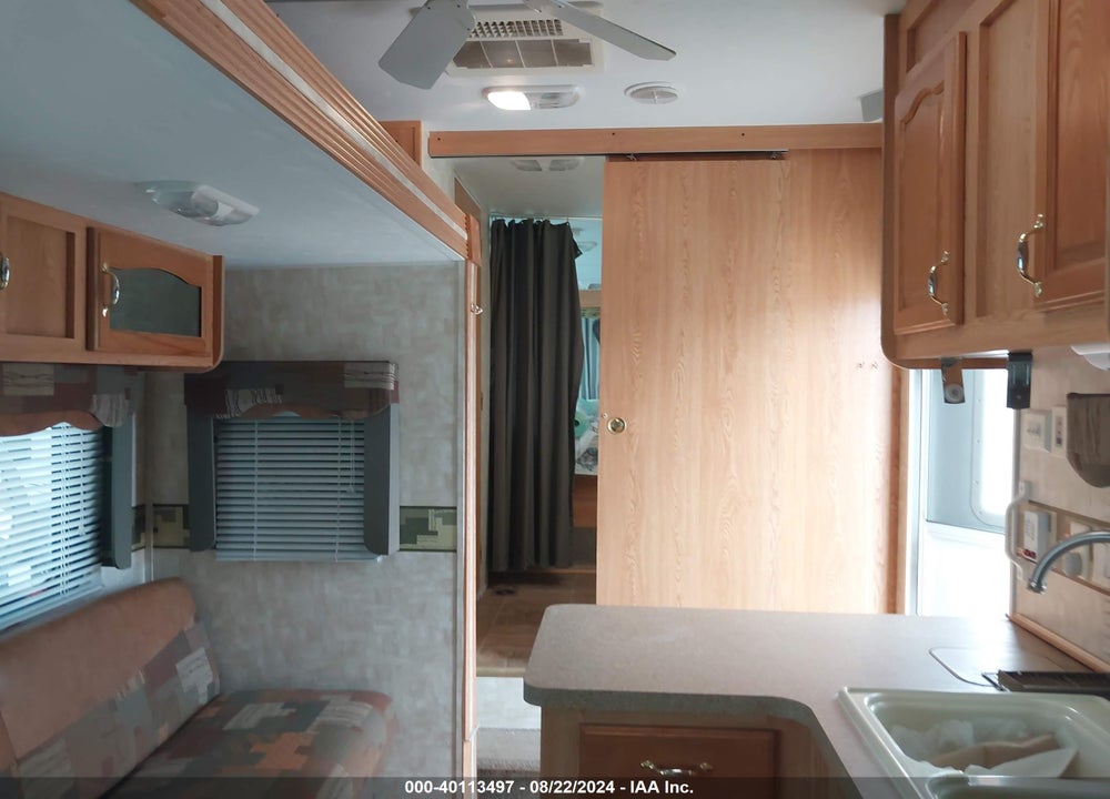 2008 FOREST RIVER CHEROKEE VIN: 4X4FCKD218X106012