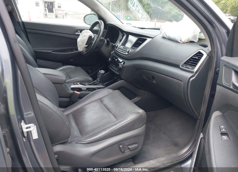 2017 HYUNDAI TUCSON LIMITED VIN: KM8J3CA24HU297366