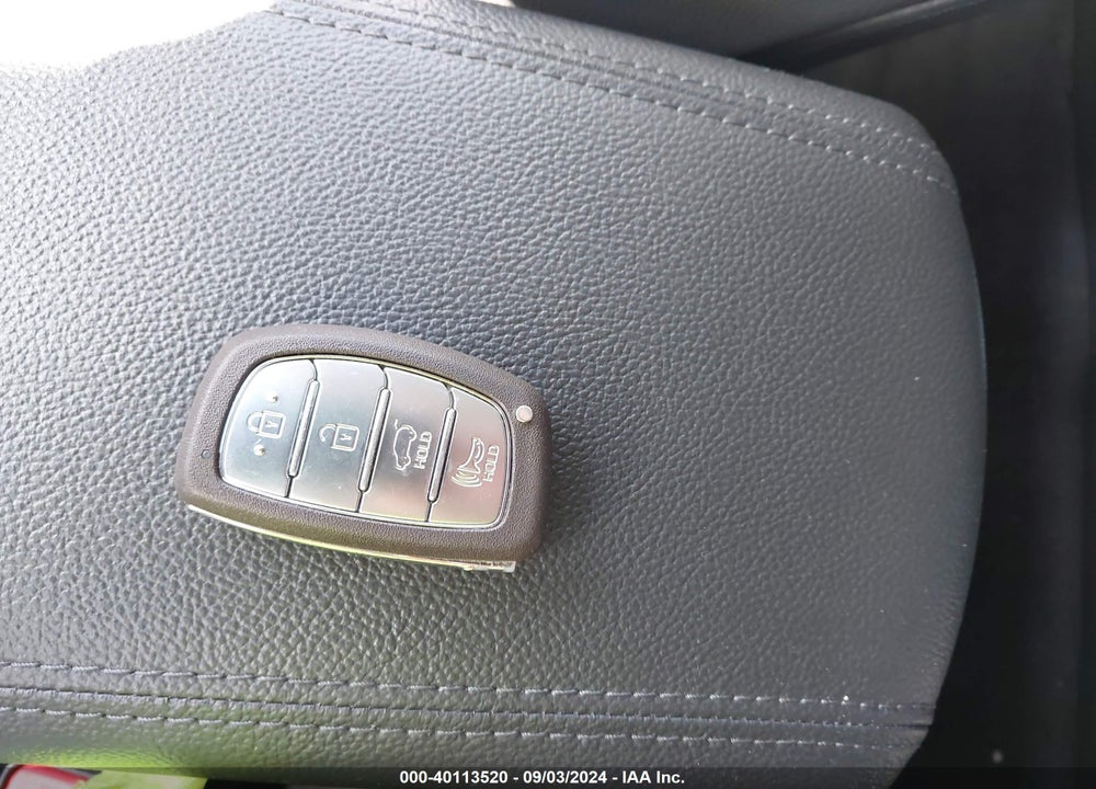 2017 HYUNDAI TUCSON LIMITED VIN: KM8J3CA24HU297366