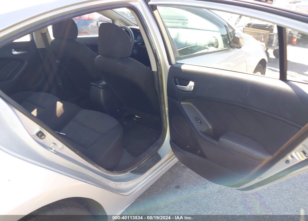2017 KIA FORTE LX VIN: 3KPFK4A75HE066019