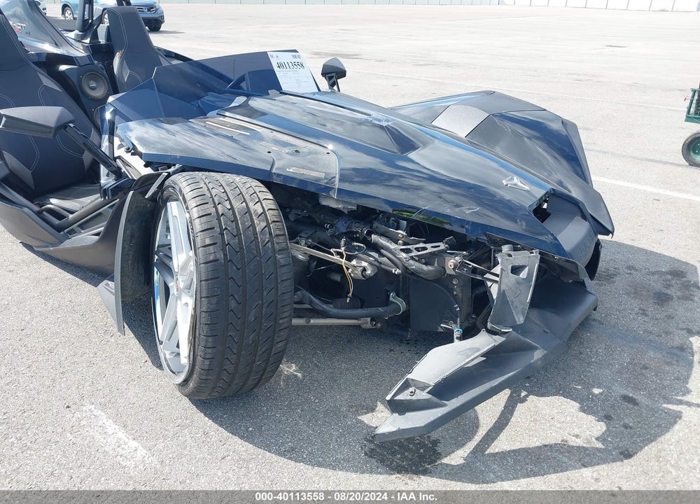 2017 POLARIS SLINGSHOT SL VIN: 57XAAPFA3H8121281