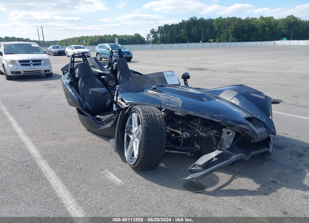 2017 POLARIS SLINGSHOT SL VIN: 57XAAPFA3H8121281