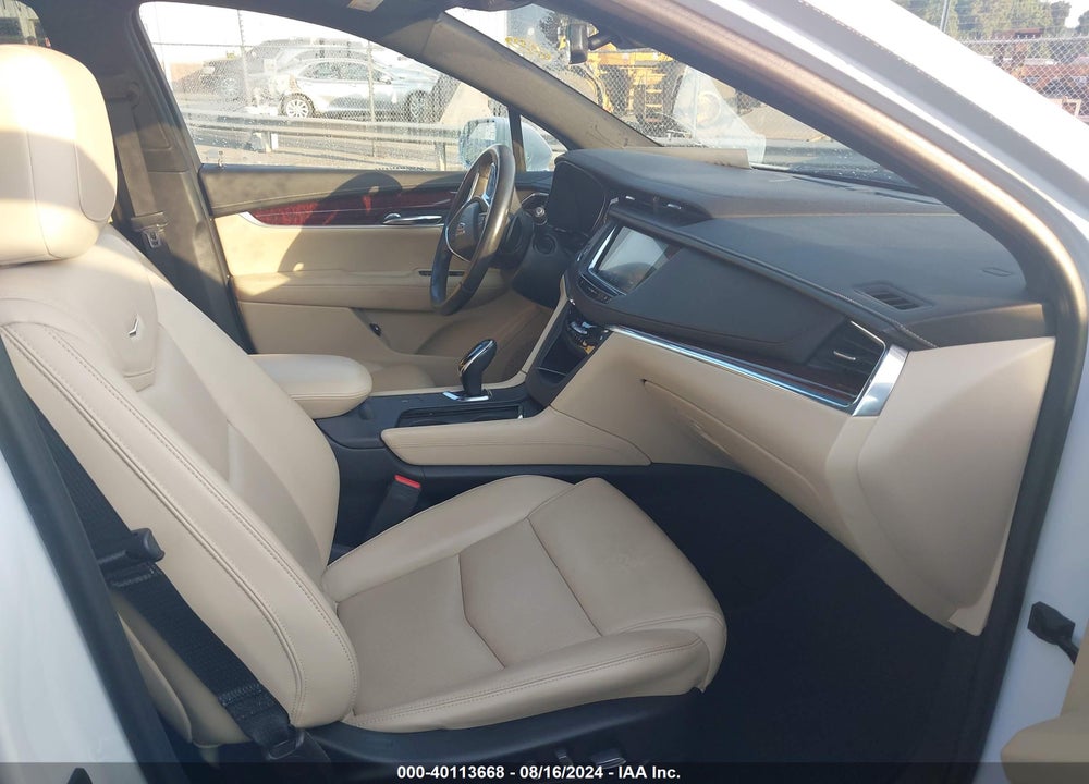 2017 CADILLAC XT5 LUXURY VIN: 1GYKNBRS4HZ111632