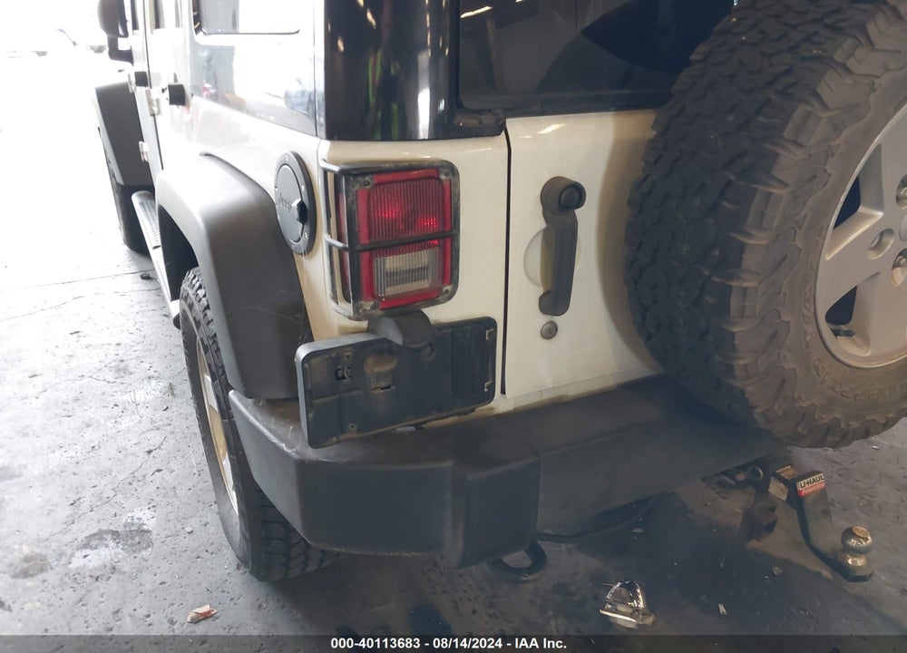 2015 JEEP WRANGLER UNLIMITED SPORT VIN: 1C4BJWDG5FL509542
