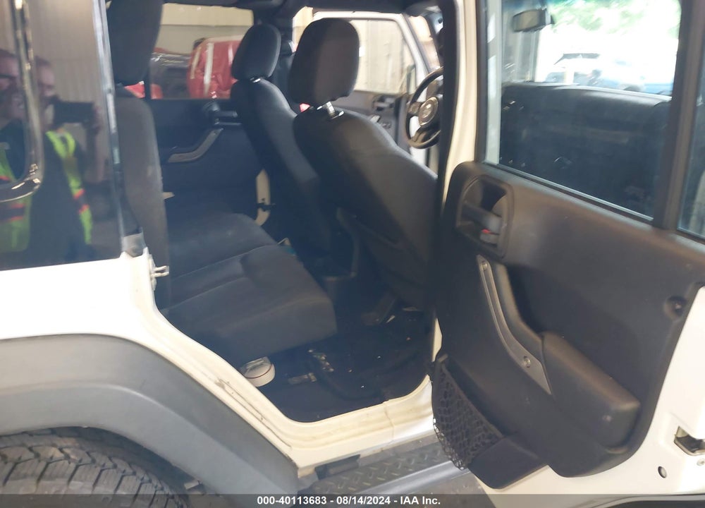 2015 JEEP WRANGLER UNLIMITED SPORT VIN: 1C4BJWDG5FL509542
