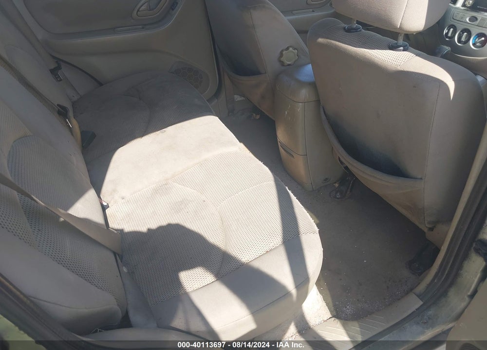 2005 MAZDA TRIBUTE S VIN: 4F2CZ04125KM15435