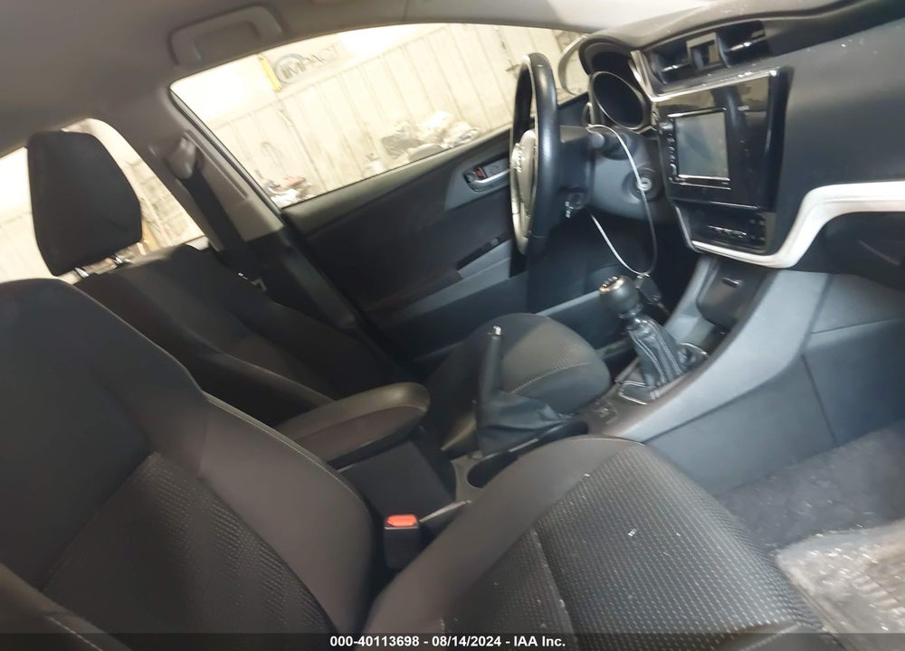 2017 TOYOTA COROLLA IM VIN: JTNKARJEXHJ552594