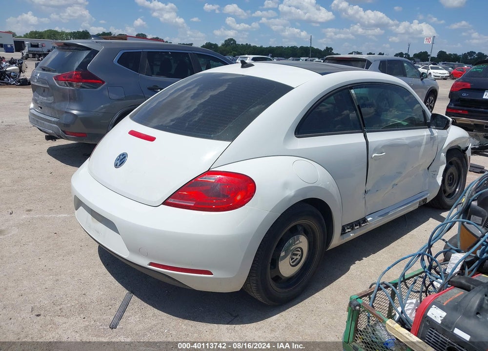 2015 VOLKSWAGEN BEETLE 1.8T VIN: 3VWJ07AT9FM620709