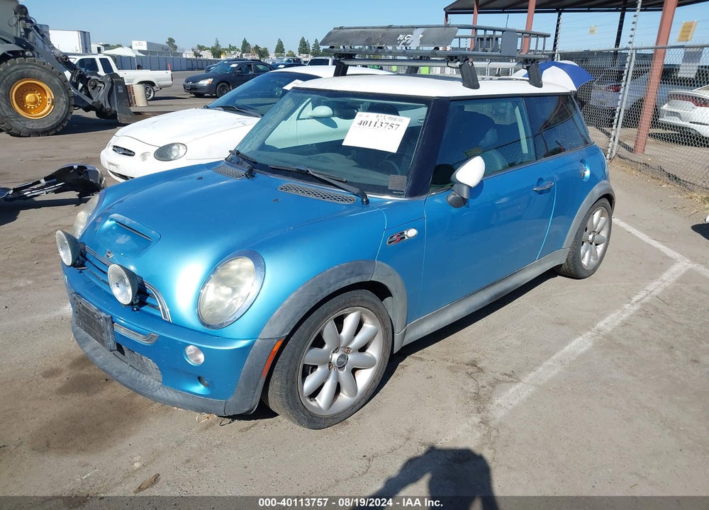 2002 MINI COOPER S VIN: WMWRE33452TD50296