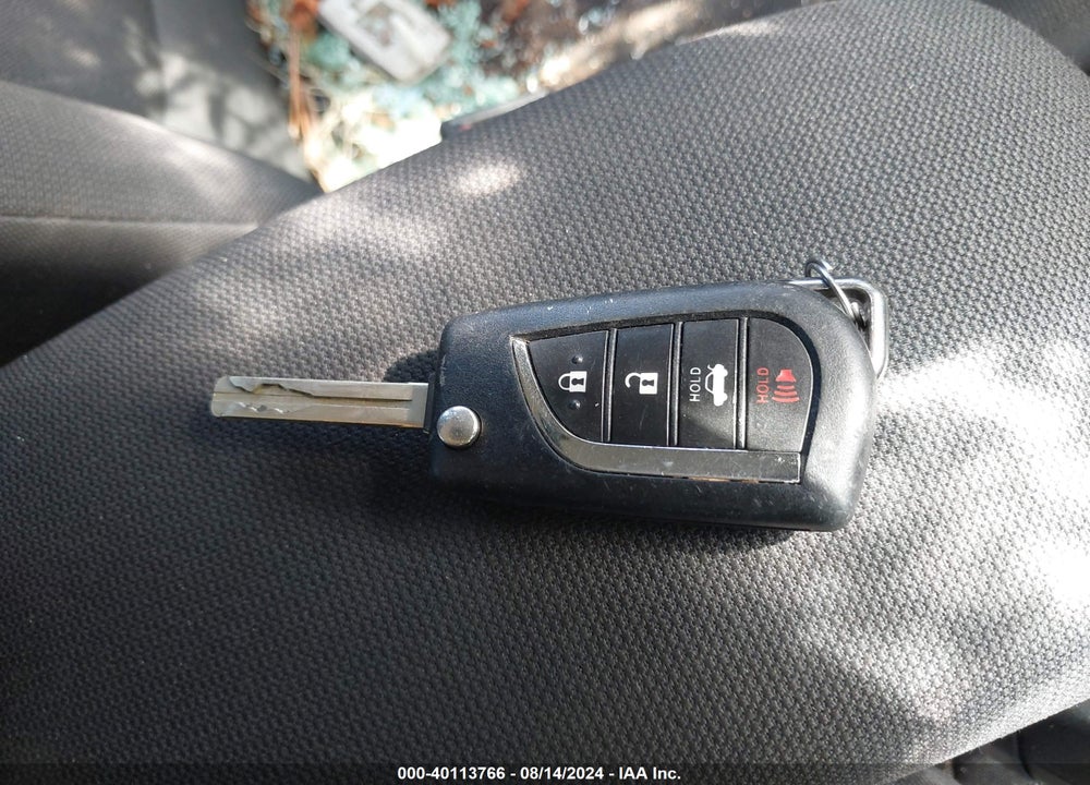 2021 TOYOTA COROLLA LE VIN: 5YFEPMAE9MP167505
