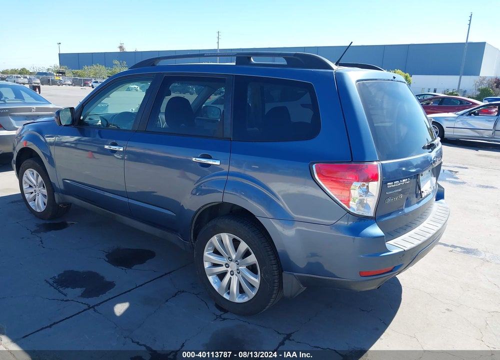 2011 SUBARU FORESTER 2.5X PREMIUM VIN: JF2SHADC3BH757640
