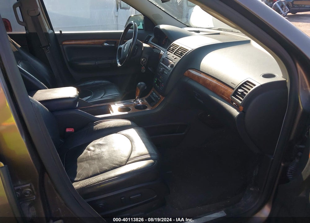 2008 SATURN OUTLOOK XR VIN: 5GZEV23768J204642