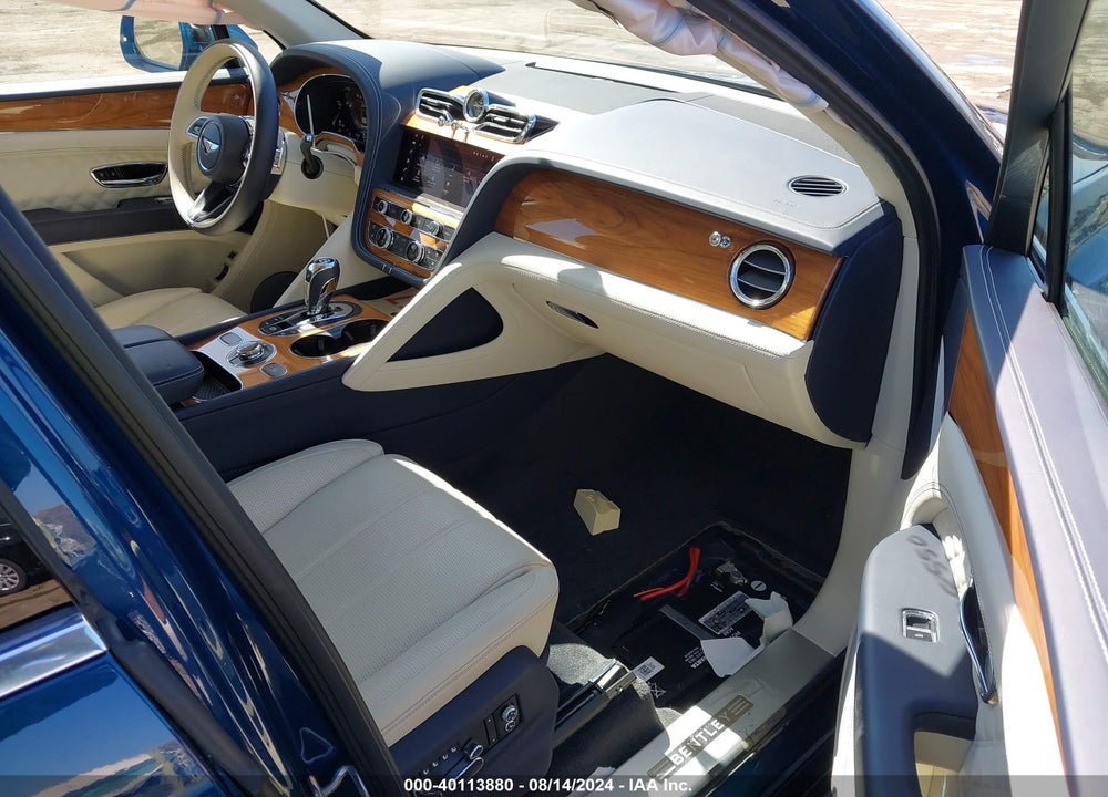 2021 BENTLEY BENTAYGA FIRST EDITION/V8 VIN: SJAAM2ZV4MC035777