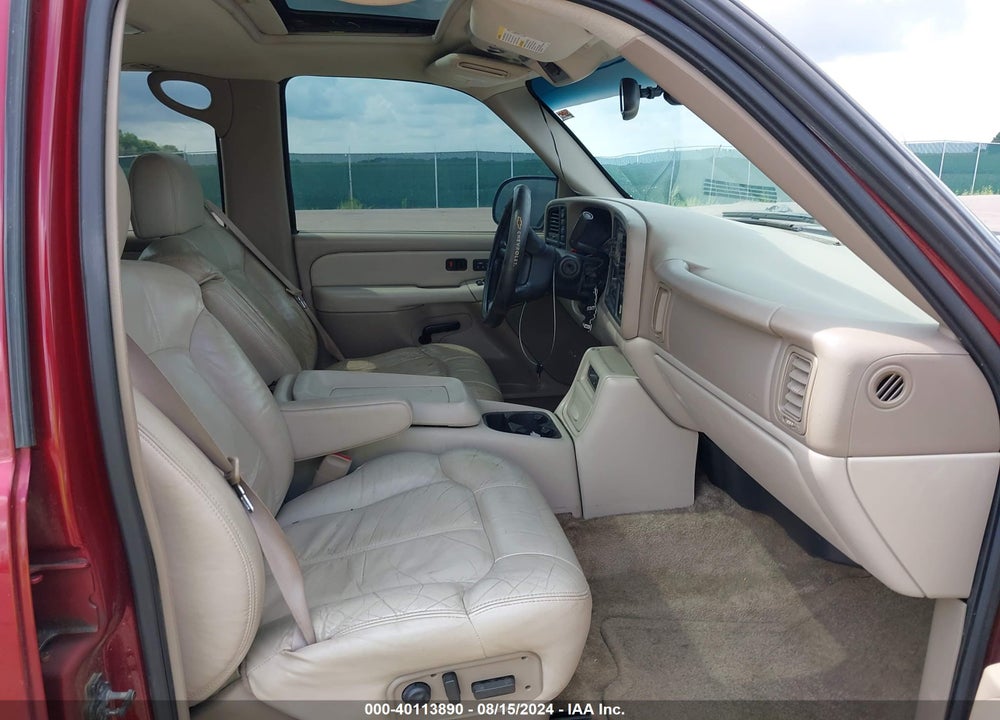 2001 CHEVROLET TAHOE LT VIN: 1GNEK13T41R201027