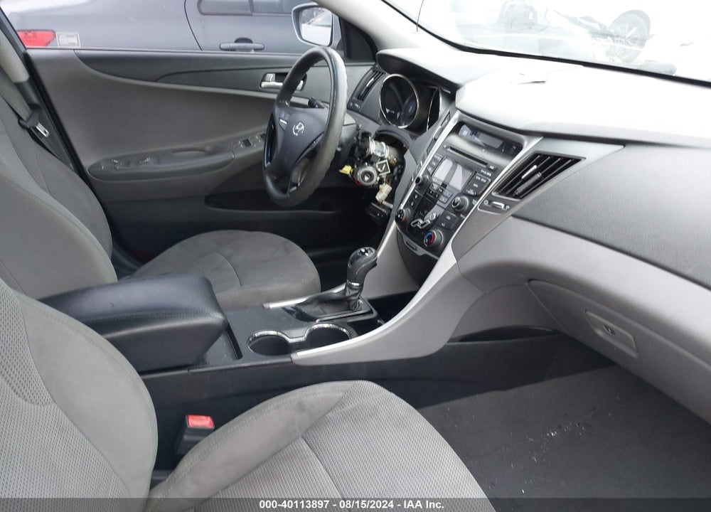 2013 HYUNDAI SONATA GLS VIN: 5NPEB4AC4DH674323