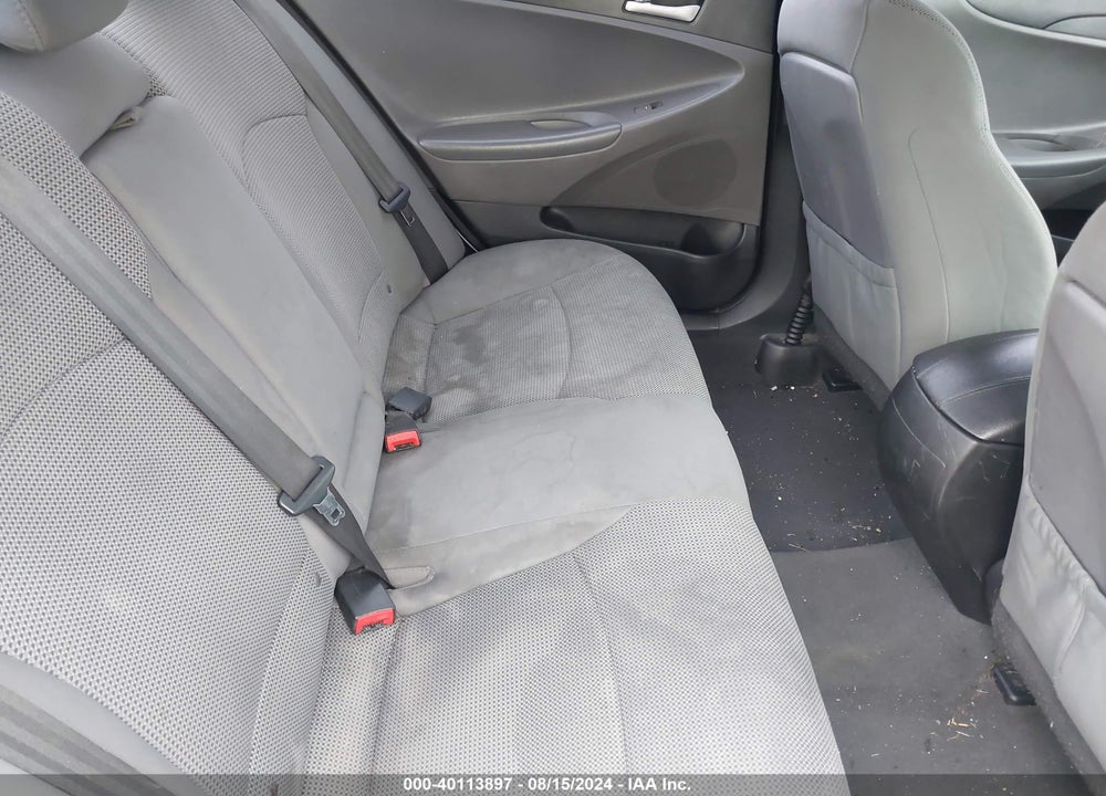 2013 HYUNDAI SONATA GLS VIN: 5NPEB4AC4DH674323