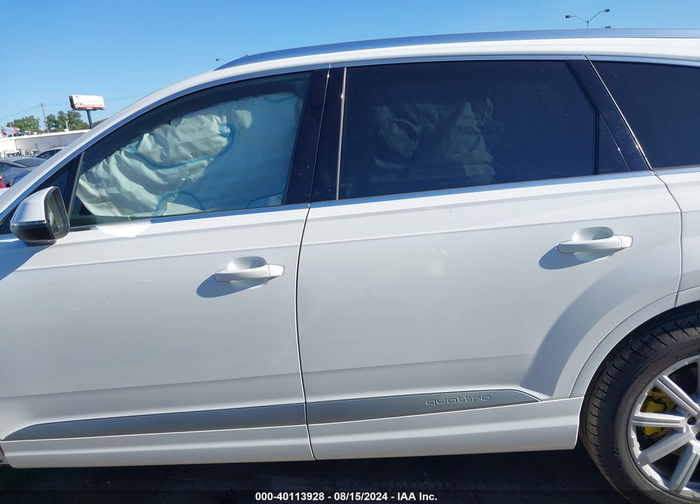 2017 AUDI Q7 3.0T PREMIUM VIN: WA1VAAF7XHD035527
