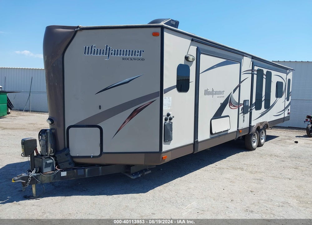 2015 FOREST RIVER ROCKWOOD WINDJAMMER VIN: 4X4TRLF24F1863586