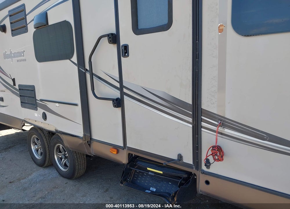2015 FOREST RIVER ROCKWOOD WINDJAMMER VIN: 4X4TRLF24F1863586
