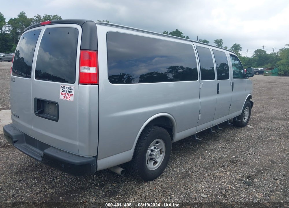 2020 CHEVROLET EXPRESS PASSENGER RWD 3500 EXTENDED WHEELBASE LS VIN: 1GAZGNFP7L1261315
