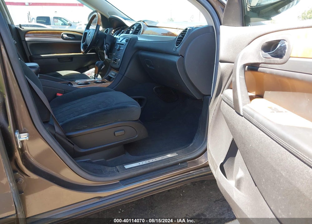 2008 BUICK ENCLAVE CX VIN: 5GAER137X8J166026
