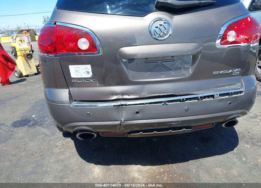 2008 BUICK ENCLAVE CX VIN: 5GAER137X8J166026