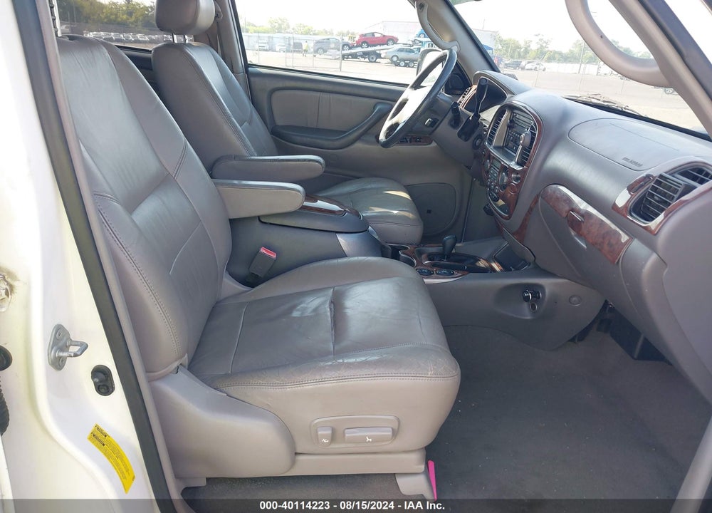 2002 TOYOTA SEQUOIA LIMITED V8 VIN: 5TDBT48A62S131440
