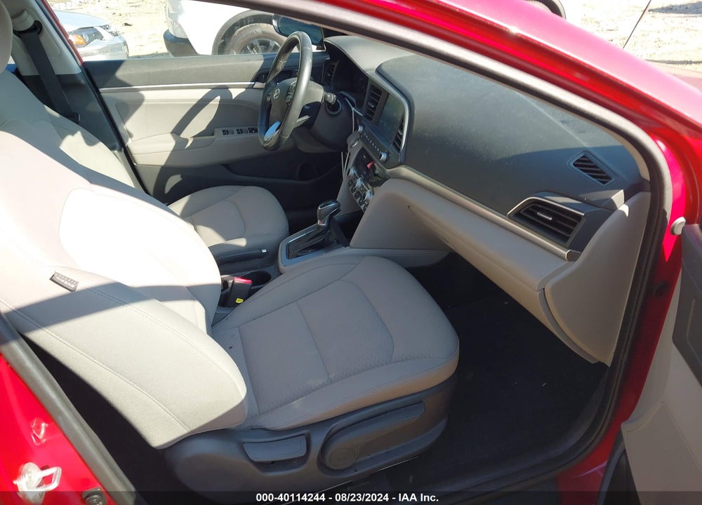 2019 HYUNDAI ELANTRA VIN: KMHD84LF5KU848481