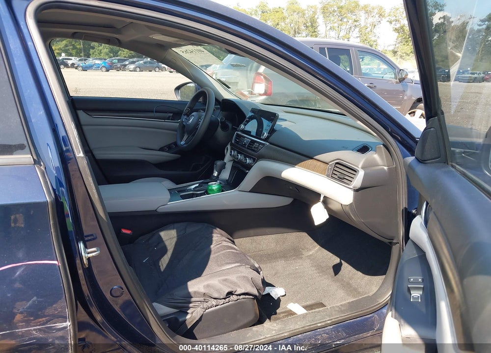 2019 HONDA ACCORD VIN: 1HGCV1F43KA110330