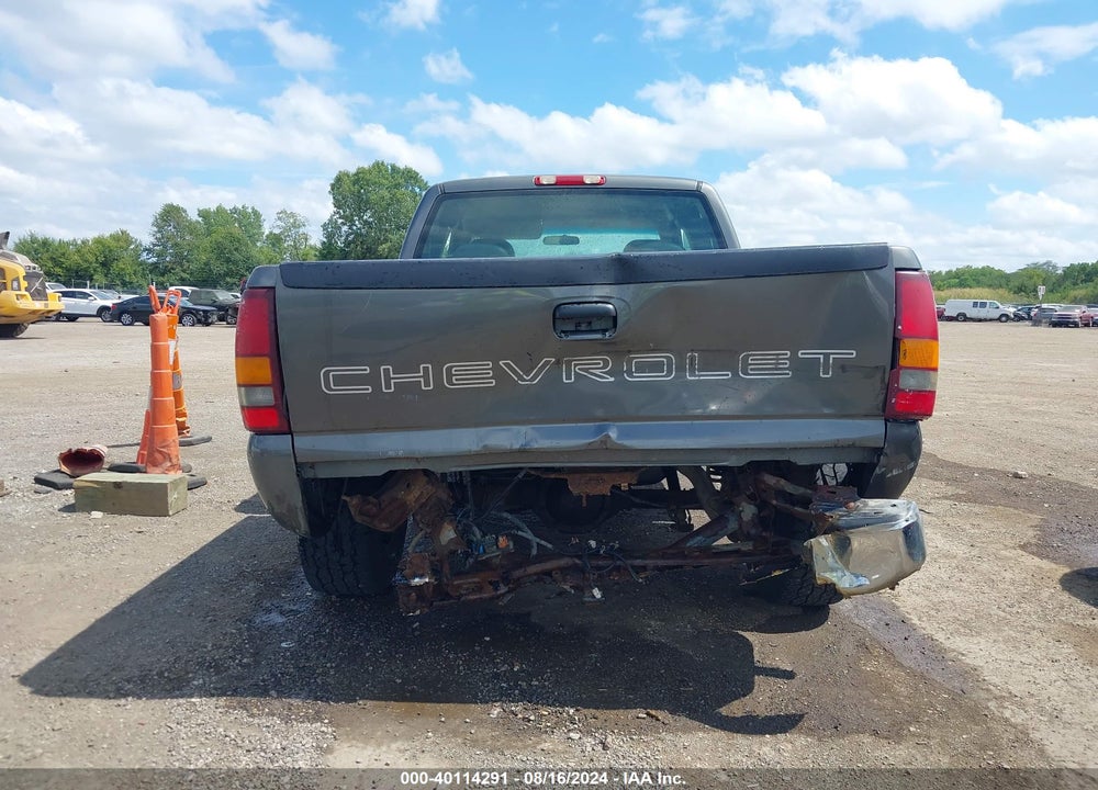 2002 CHEVROLET SILVERADO 1500 LS VIN: 2GCEK19V021213753