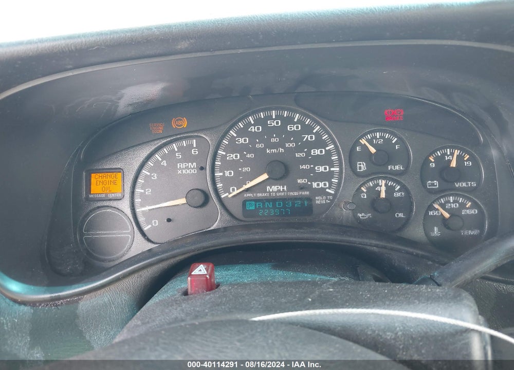 2002 CHEVROLET SILVERADO 1500 LS VIN: 2GCEK19V021213753