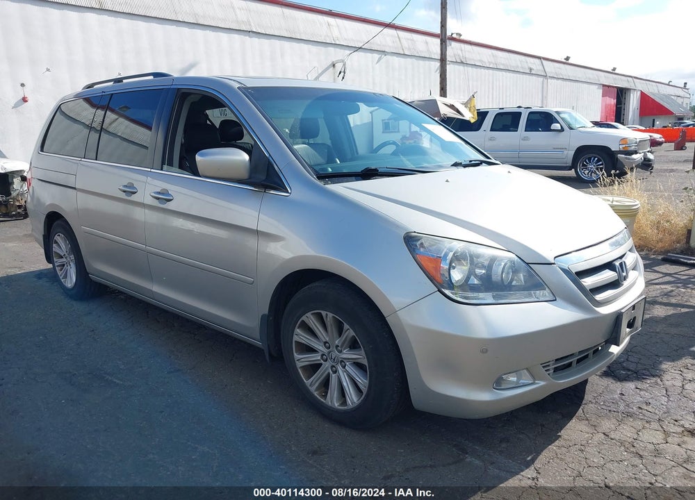 2005 HONDA ODYSSEY TOURING VIN: 5FNRL38825B055715