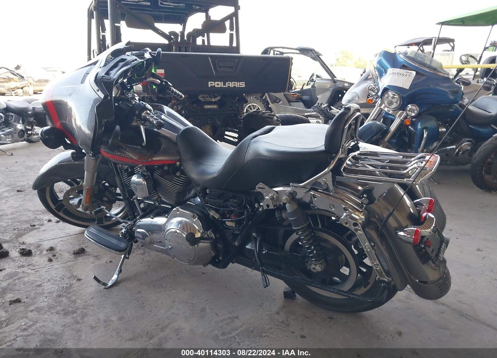 2014 HARLEY-DAVIDSON FLHXS VIN: 1HD1KRM1XEB677198