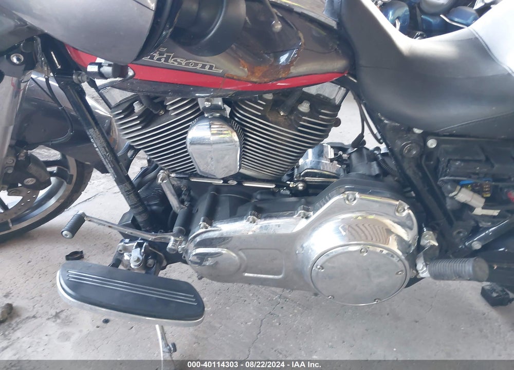 2014 HARLEY-DAVIDSON FLHXS VIN: 1HD1KRM1XEB677198