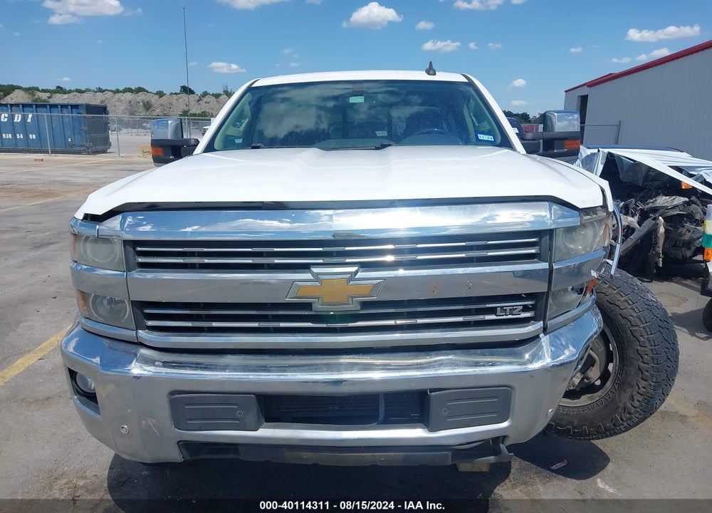 2015 CHEVROLET SILVERADO 2500HD LTZ VIN: 1GC1KWE81FF519077