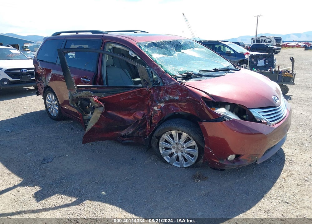 2011 TOYOTA SIENNA LIMITED VIN: 5TDDK3DC5BS024134