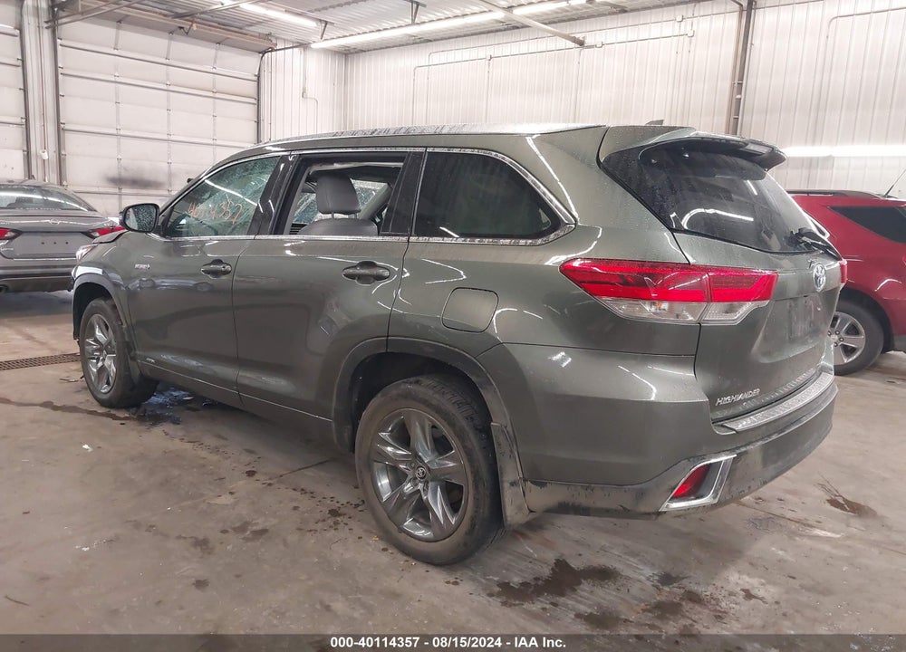 2017 TOYOTA HIGHLANDER HYBRID LIMITED PLATINUM VIN: 5TDDGRFH2HS030057