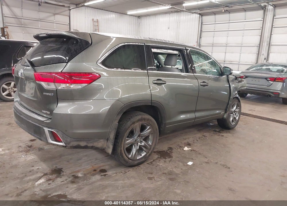 2017 TOYOTA HIGHLANDER HYBRID LIMITED PLATINUM VIN: 5TDDGRFH2HS030057