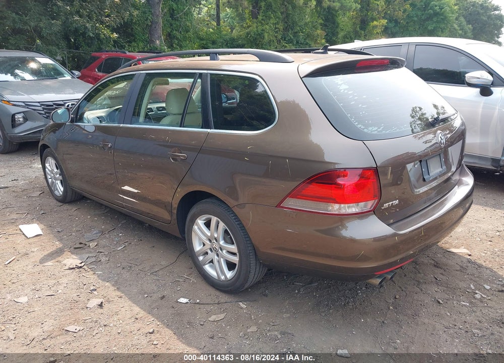 2014 VOLKSWAGEN JETTA SPORTWAGEN 2.0L TDI VIN: 3VWPL7AJ1EM600730